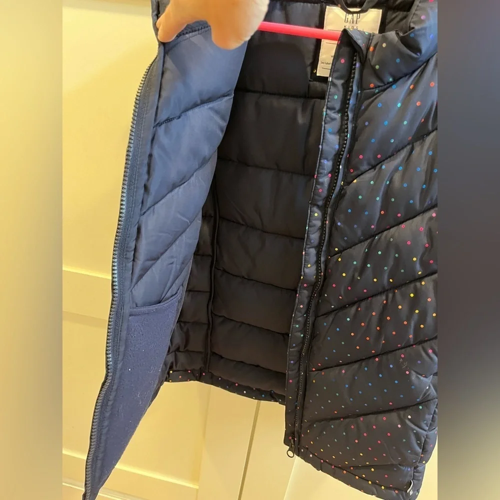 Girls navy puffer vest by Gap, Size XL